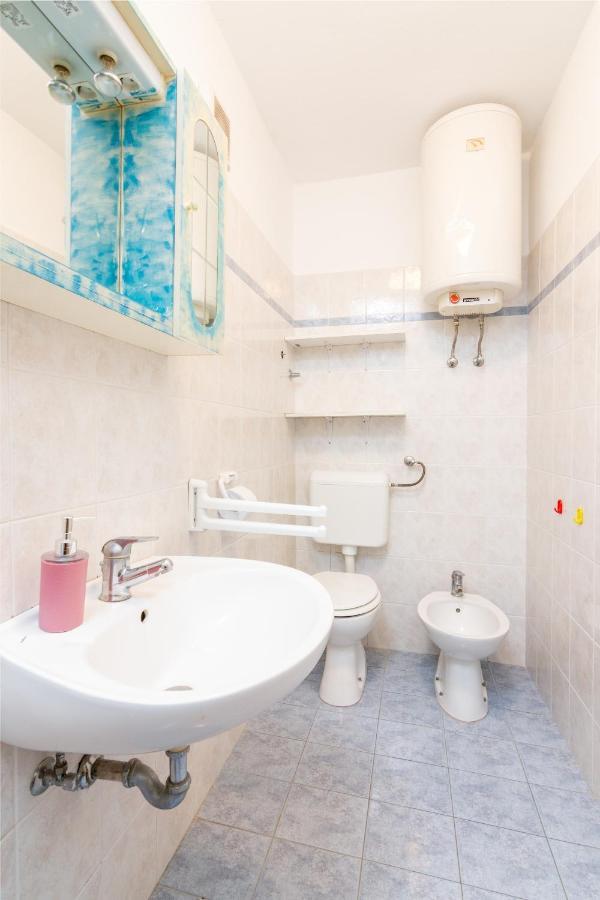Apartment Buzet 17562A ภายนอก รูปภาพ