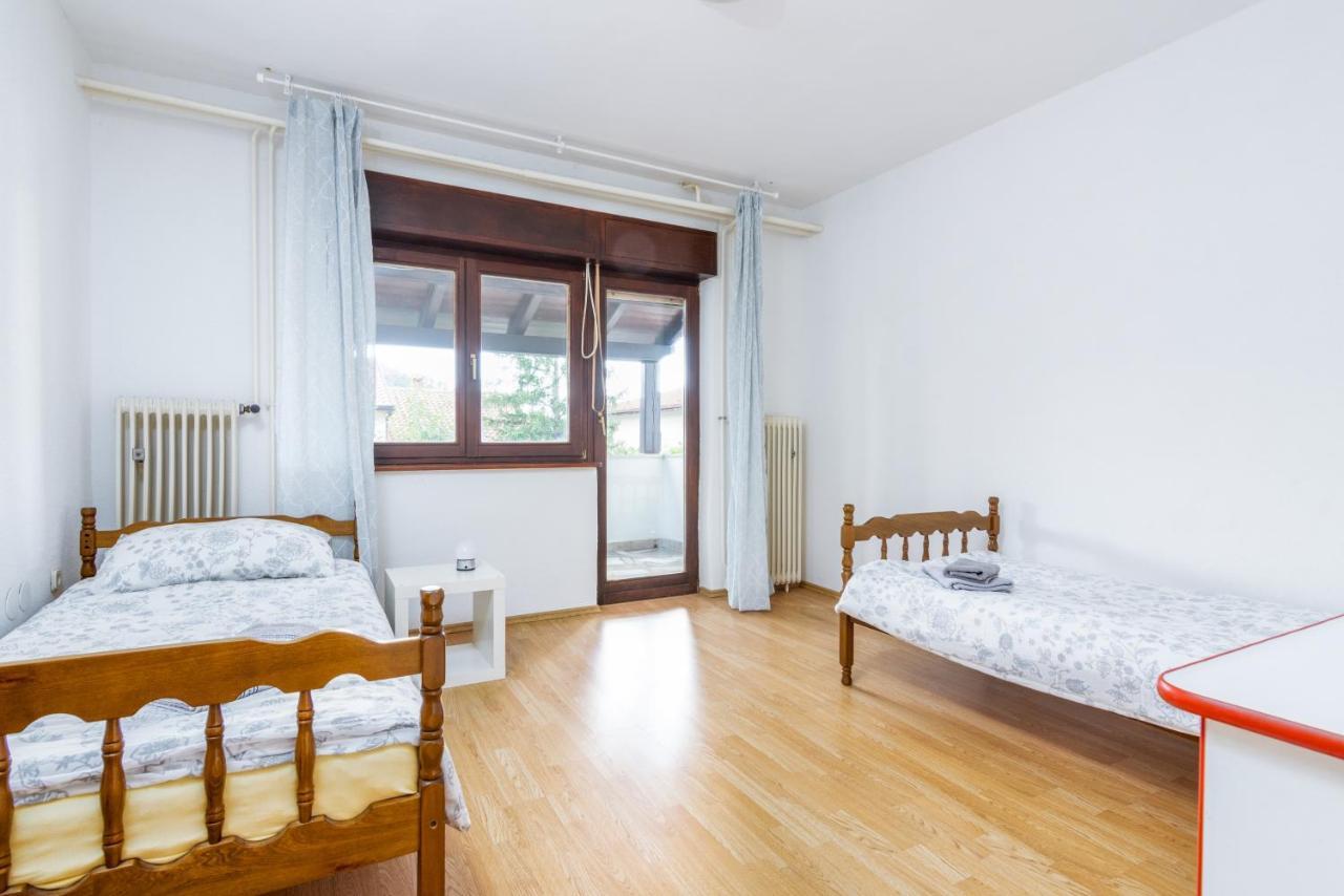 Apartment Buzet 17562A ภายนอก รูปภาพ